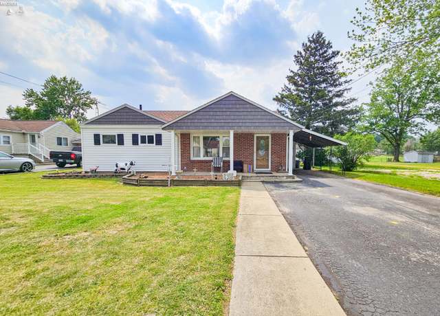 Property at 265 N Woodland Ave, Clyde, OH 43410, 3 beds, 1.5 baths