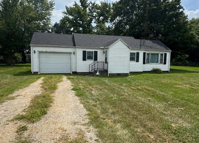 Property at 8040 West Stump Road Rd, Oak Harbor, OH 43449, 2 beds, 1 bath