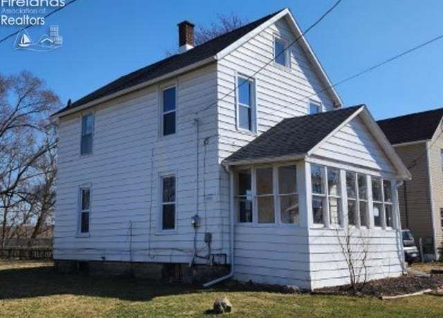 Property at 101 Second St, Shelby, OH 44875, 3 beds, 1.5 baths
