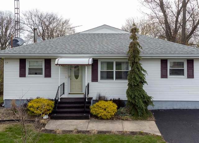 Property at 2524 Campbell St, Sandusky, OH 44870, 2 beds, 1.5 baths