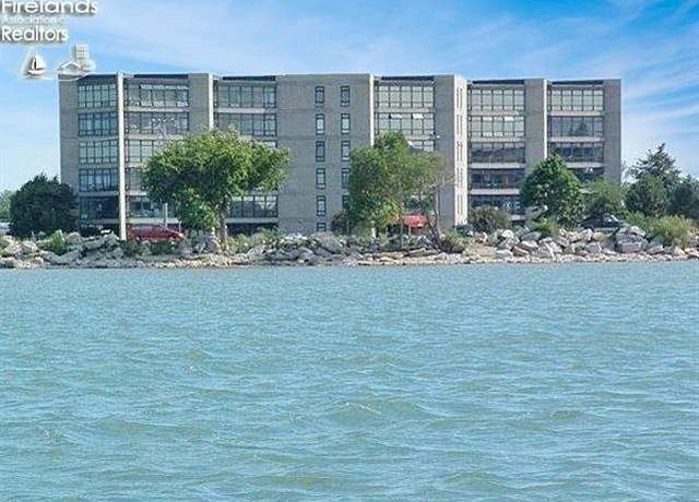 Property at 711 W Lakeshore Shr #108, Port Clinton, OH 43452, 1 bed, 1 bath