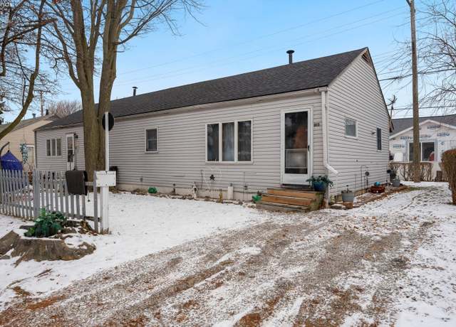 Property at 815 Edison Ln, Port Clinton, OH 43452