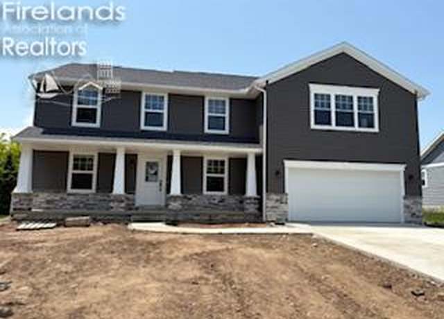 Property at 3046 N Searay Dr, Port Clinton, OH 43452, 5 beds, 3.5 baths