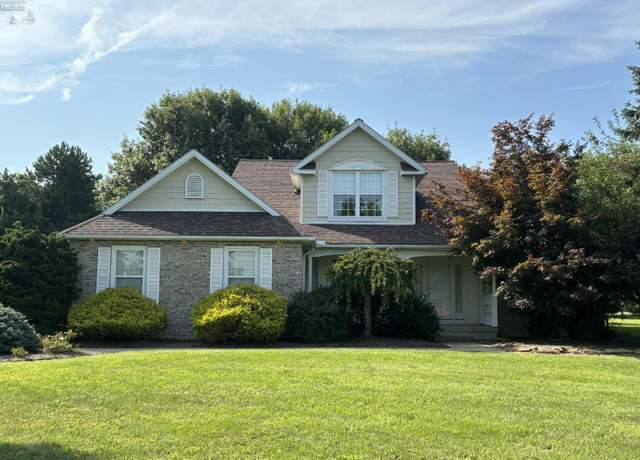 Property at 2201 Huron Avery Rd, Huron, OH 44839, 2 beds, 2.5 baths