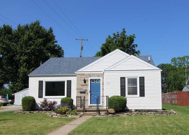 Property at 516 Adams St, Port Clinton, OH 43452, 2 beds, 1 bath
