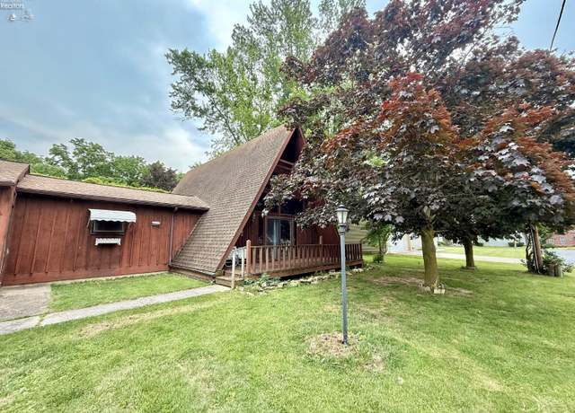 Property at 2365 S Linda Dr, Marblehead, OH 43440, 1 bed, 2 baths