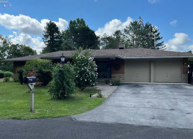 Property at 68 Orchard Park Park, Tiffin, OH 44883, 3 beds, 2 baths