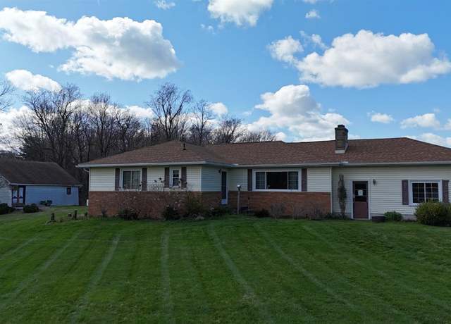 Property at 318 State Route 61, Norwalk, OH 44857, 3 beds, 2.5 baths