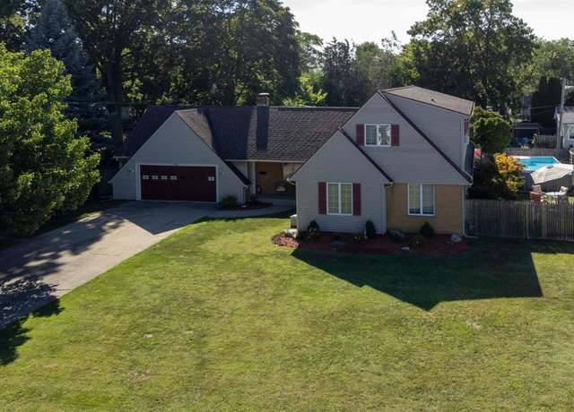 Property at 612 Harrison St, Port Clinton, OH 43452, 5 beds, 2 baths