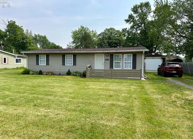 Property at 1637 Payne Ave, Findlay, OH 45840, 3 beds, 1 bath