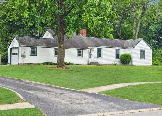 Property at 545 Mulberry St, Clyde, OH 43410, 3 beds, 1.5 baths