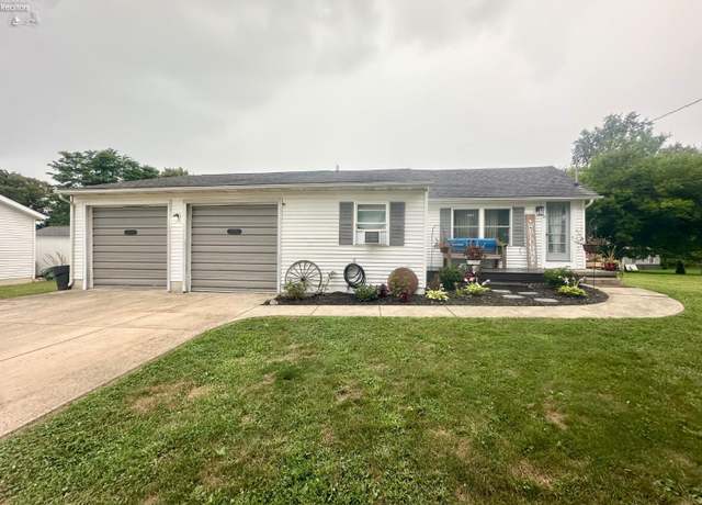 Property at 34 Pitt St, Norwalk, OH 44857, 2 beds, 1 bath
