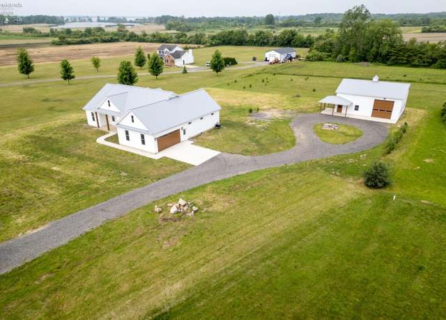 Property at 1290 S Hartshorn Rd, Marblehead, OH 43440, 3 beds, 2 baths