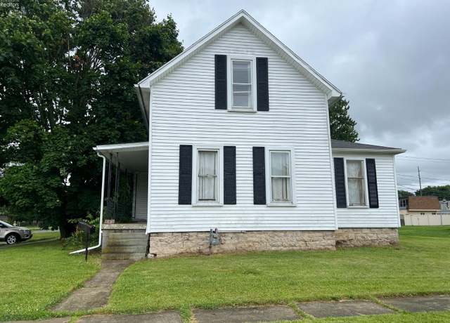 Property at 643 N Fifth St, Fremont, OH 43420, 3 beds, 1 bath