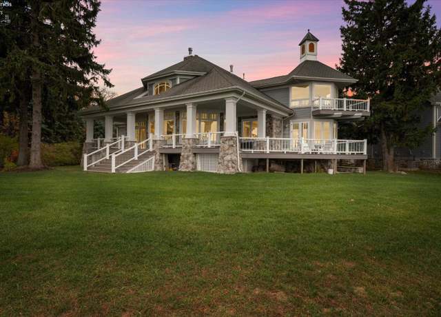 Property at 613 Oneida View Pl, Huron, OH 44839, 6 beds, 5.5 baths