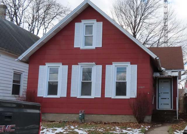 Property at 1307 Shelby St, Sandusky, OH 44870, 3 beds, 1 bath