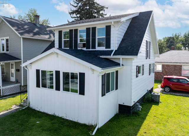 Property at 1130 Alger St, Fremont, OH 43420, 2 beds, 1 bath