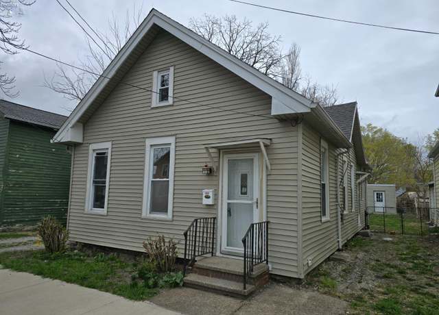 Property at 430 Perry St, Sandusky, OH 44870, 3 beds, 1 bath