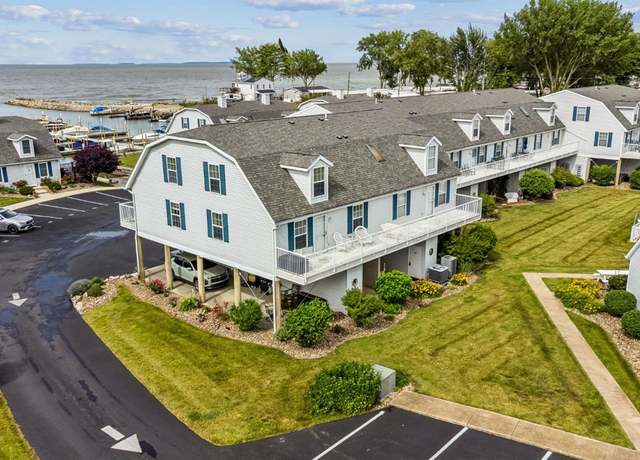 Property at 85 N Schooner Point Dr, Port Clinton, OH 43452, 2 beds, 2 baths