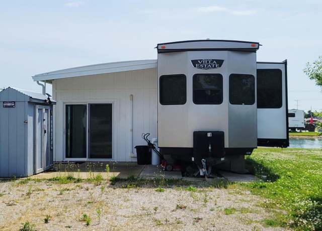 Property at 5115 E Bayshore Rd #18, Port Clinton, OH 43452, 1 bed, 1 bath