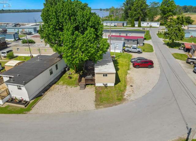 Property at 265 S Meachem Rd #24, Port Clinton, OH 43452, 1 bed, 1 bath