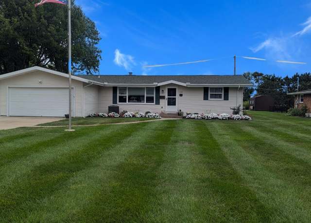 Property at 528 E 11th St, Port Clinton, OH 43452, 3 beds, 2 baths