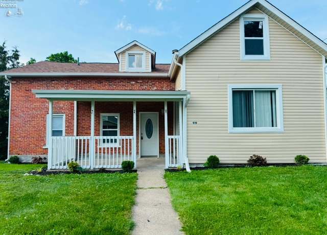 Property at 919 Third St, Sandusky, OH 44870, 5 beds, 2 baths