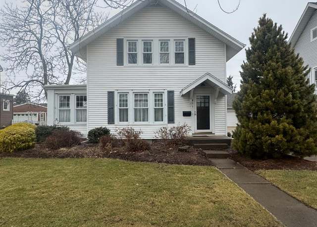 Property at 411 42nd St, Sandusky, OH 44870, 3 beds, 1 bath