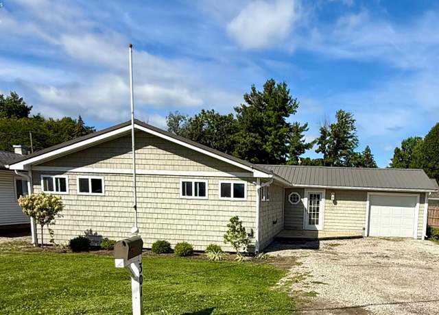 Property at 301 Gumwood Rd, Huron, OH 44839, 3 beds, 1 bath