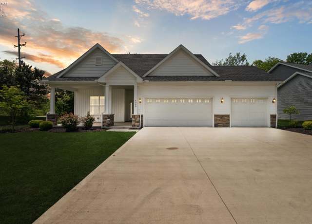 Property at 4340 E Mckenna Ln, Port Clinton, OH 43452, 3 beds, 2 baths