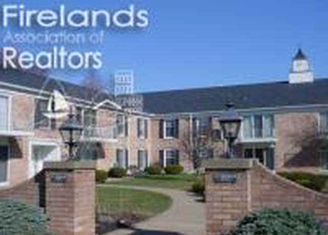 Property at 127 Stonyridge Dr #210, Sandusky, OH 44870, 3 beds, 1.5 baths