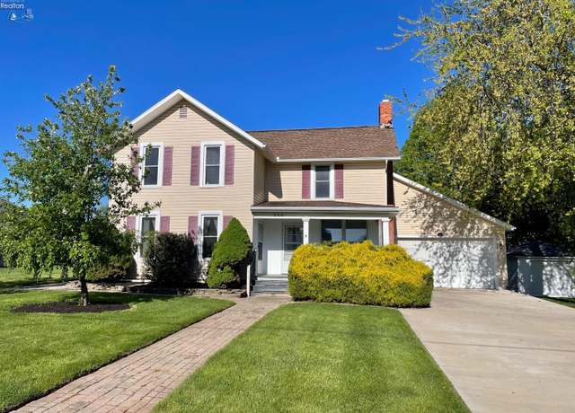 Property at 244 Pleasant St, Bellevue, OH 44811, 4 beds, 1 bath