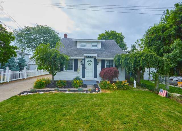 Property at 108 Rye Beach Rd, Huron, OH 44839, 1 bed, 1.5 baths