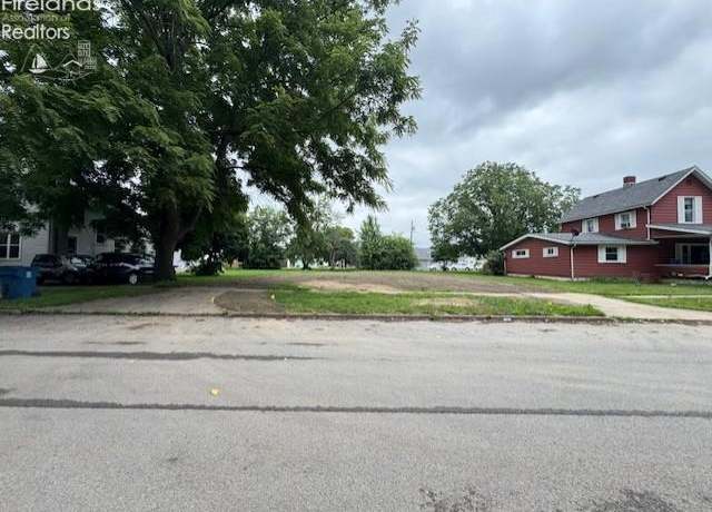 Property at 533 Sandusky Ave, Fremont, OH 43420