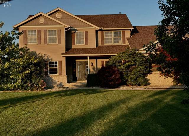 Property at 1891 S Sanbay Dr, Port Clinton, OH 43452, 4 beds, 2.5 baths