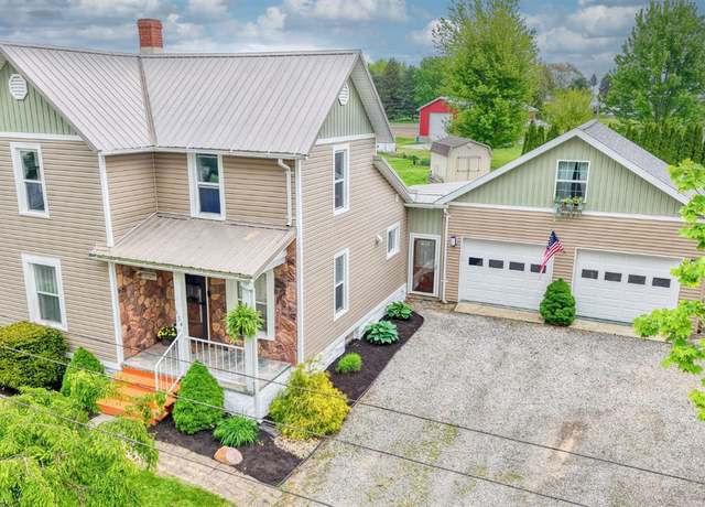 Property at 134 Hobson St, Bellevue, OH 44811, 4 beds, 1.5 baths
