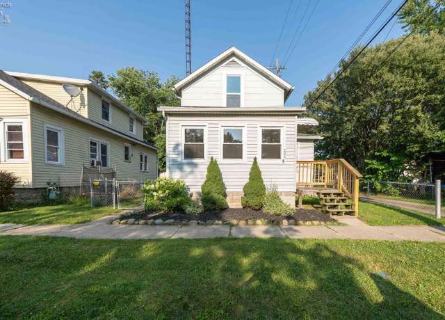 Property at 205 S Wayne St, Fremont, OH 43420, 3 beds, 1 bath