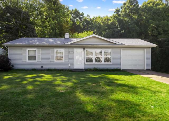 Property at 318 Boston Rd, Sandusky, OH 44870, 3 beds, 1 bath