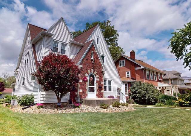 Property at 528 Maplewood St, Willard, OH 44890, 4 beds, 1.5 baths