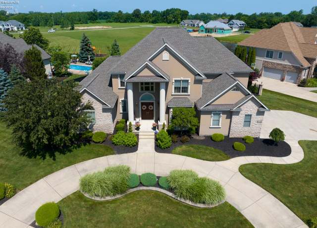 Property at 3127 Alexandrias Dr, Sandusky, OH 44870, 5 beds, 5 baths