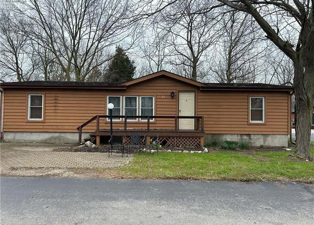 Property at 140 Sandcastle Dr, Put-in-bay, OH 43456, 3 beds, 2 baths