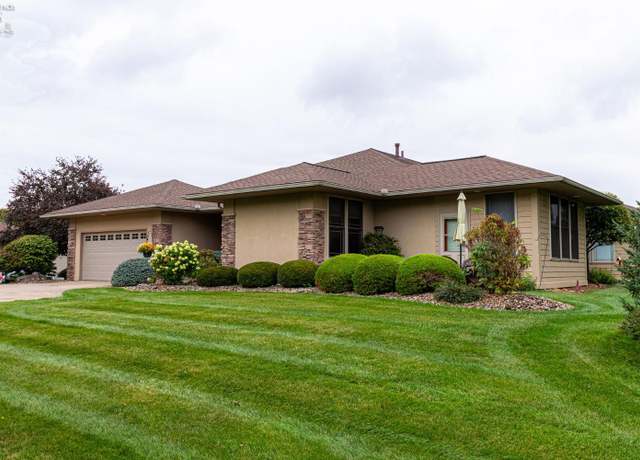 Property at 2 Executive Village Ct Unit A, Norwalk, OH 44857, 2 beds, 2 baths