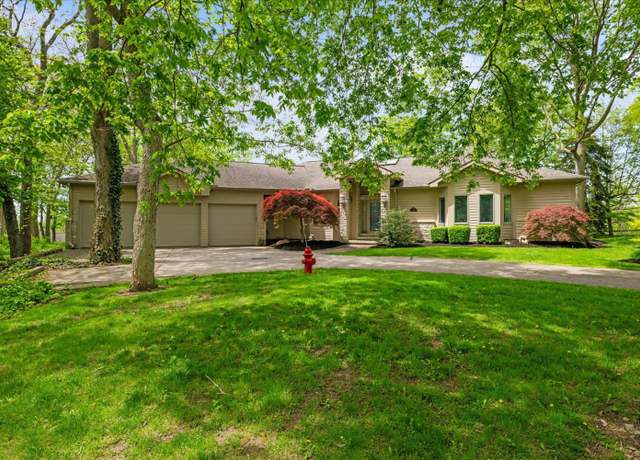 Property at 3535 E High Point Ln, Port Clinton, OH 43452, 3 beds, 2.5 baths
