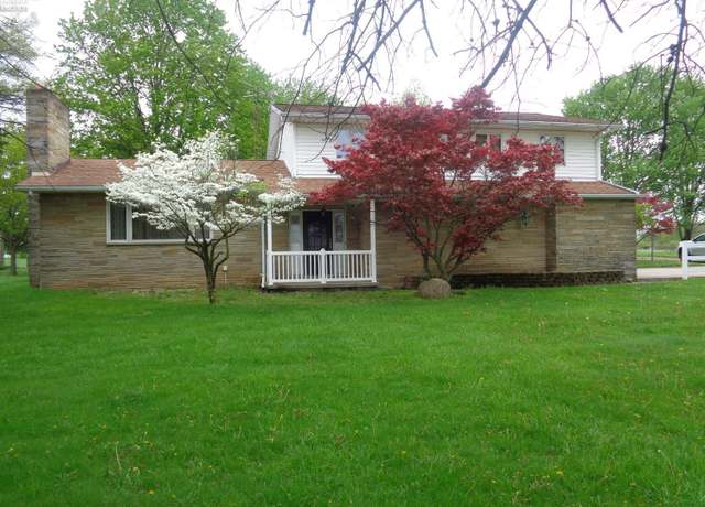 Property at 3140 State Route 103, Willard, OH 44890, 4 beds, 2 baths