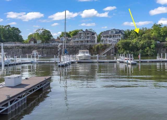 Property at 3926 E Baycliffs Dr, Marblehead, OH 43440