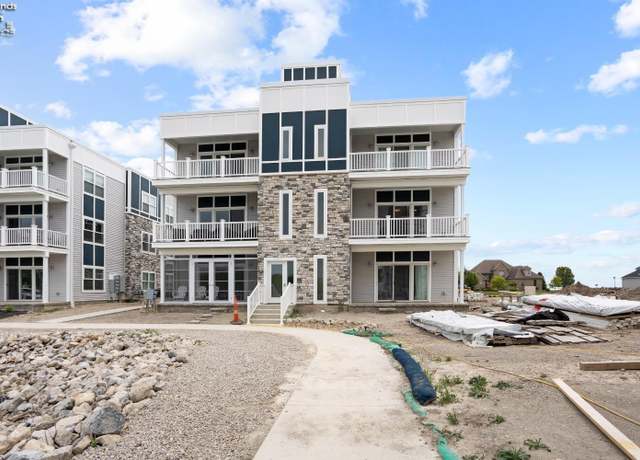 Property at 2676 S Waterside Court Dr, Marblehead, OH 43440, 3 beds, 2 baths