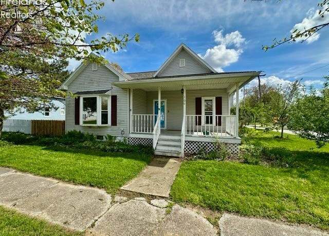 Property at 109 E South St, Wayne, OH 43466, 3 beds, 1 bath