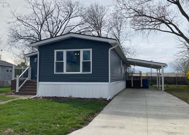 Property at 122 Driftwood Dr, Port Clinton, OH 43452, 3 beds, 2 baths