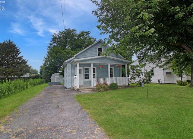 Property at 232 Cedar St, Port Clinton, OH 43452, 3 beds, 1 bath
