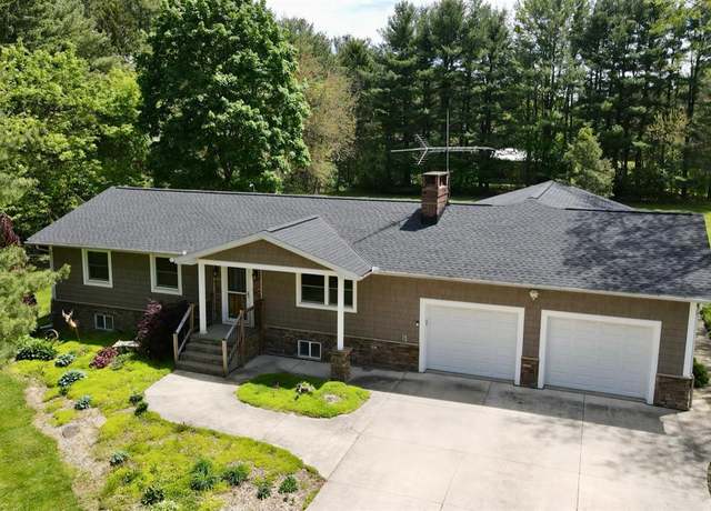 Property at 10208 River Rd, Huron, OH 44839, 5 beds, 2 baths